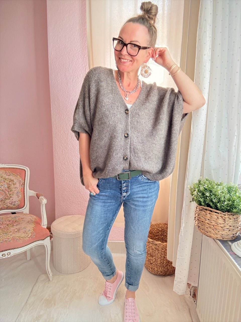 Strickjacke Wohlfühlwunder Milchkaffee - FROLLEIN KÄTHE Shop