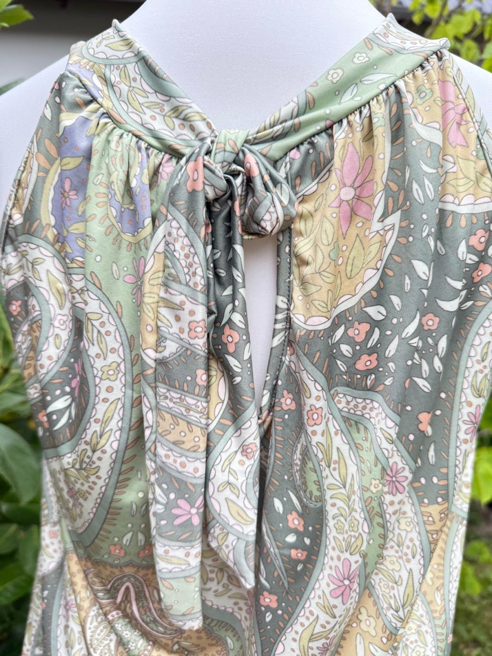 Top Alice Paisley Salbei Olive - FROLLEIN KÄTHE Shop