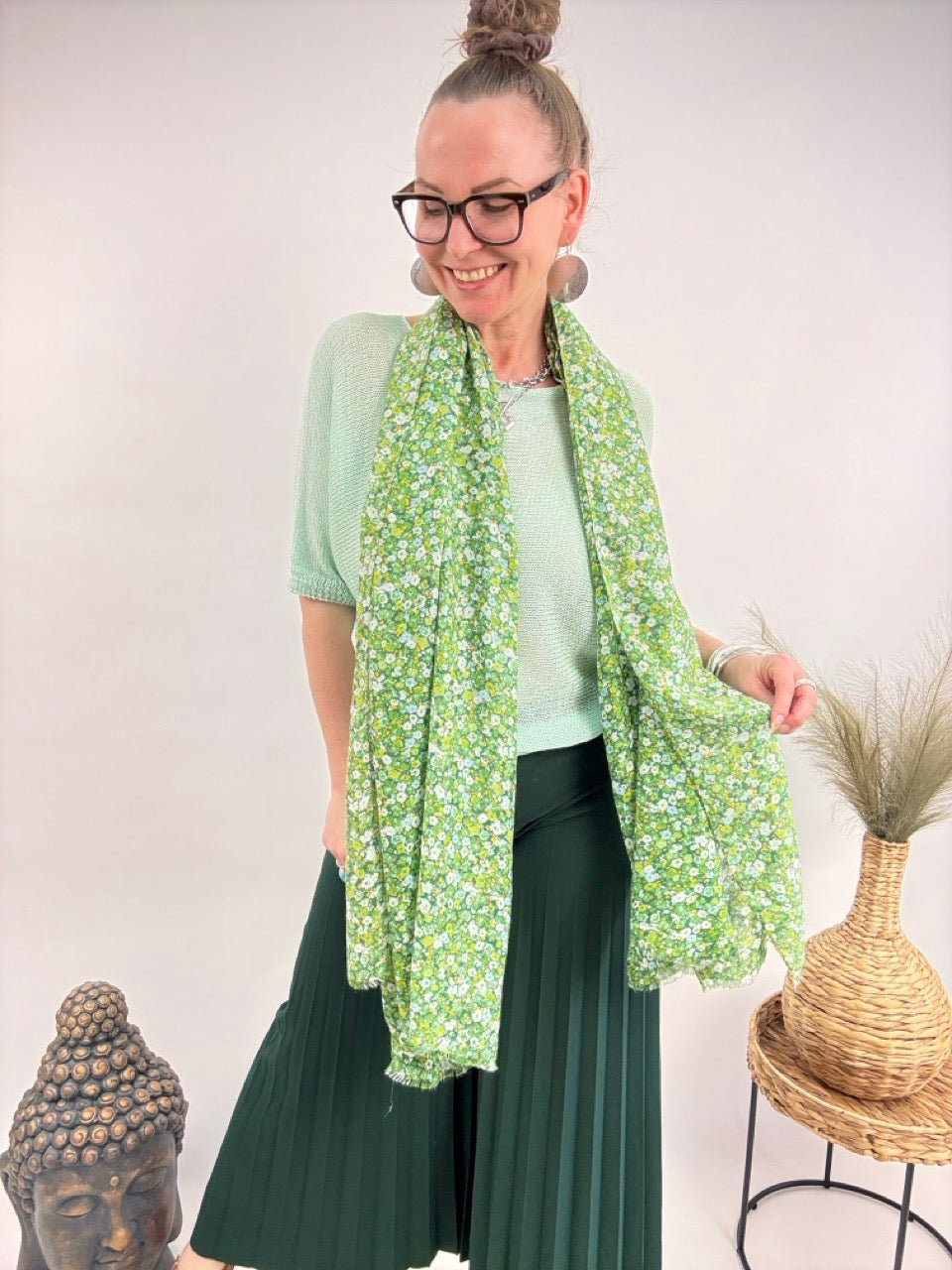 Tuch Blütenmelodie Grün - FROLLEIN KÄTHE Shop