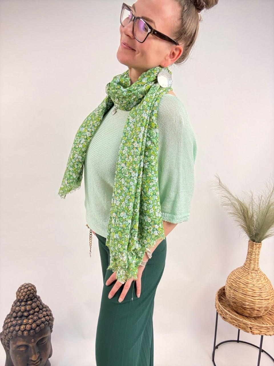 Tuch Blütenmelodie Grün - FROLLEIN KÄTHE Shop