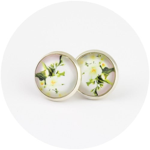 Kiki ♥ Ohrstecker Frühlingszauber Weisse Blüten - FROLLEIN KÄTHE Shop