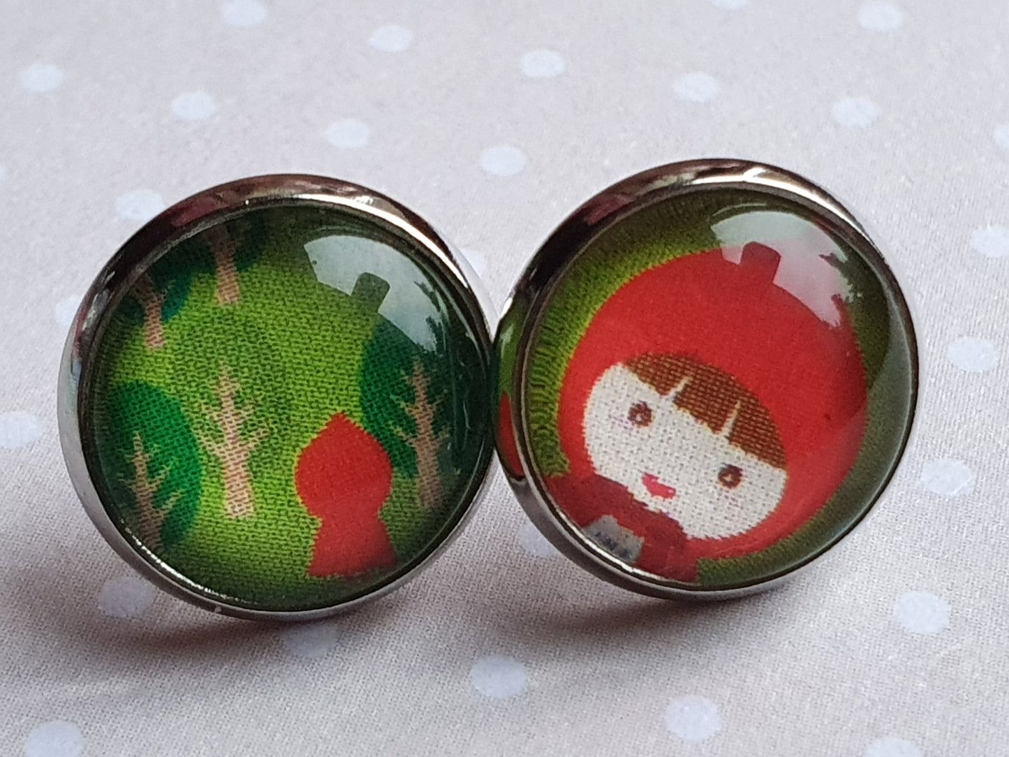 Kiki Ohrstecker Rotkäppchen im Wald - FROLLEIN KÄTHE Shop