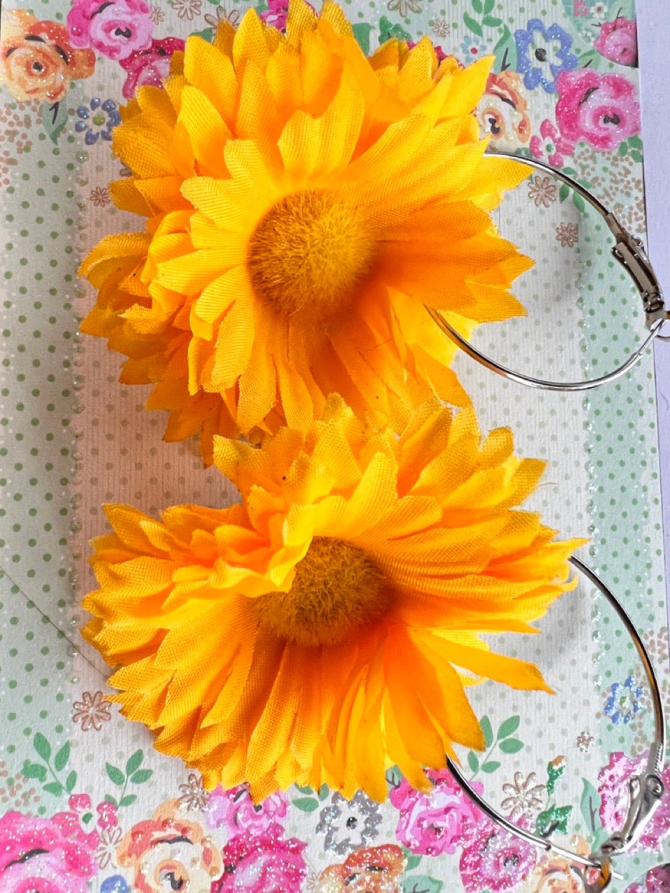 Ohrhänger Blütenzeit Creolen mit Blüte Gelb - FROLLEIN KÄTHE Shop