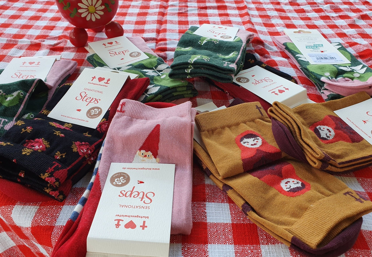 Socken Auf leisen Sohlen Matroschka Glück - FROLLEIN KÄTHE Shop