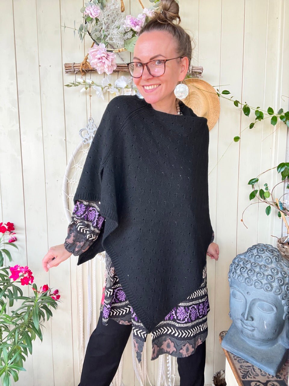 Woll Poncho Herzl Schwarz - FROLLEIN KÄTHE Shop