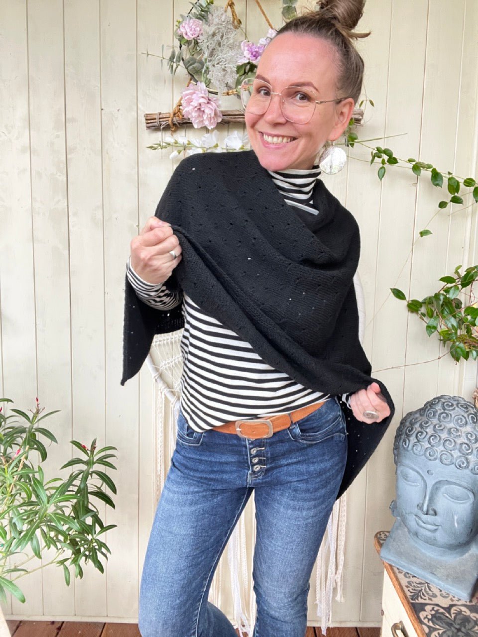 Woll Poncho Herzl Schwarz - FROLLEIN KÄTHE Shop