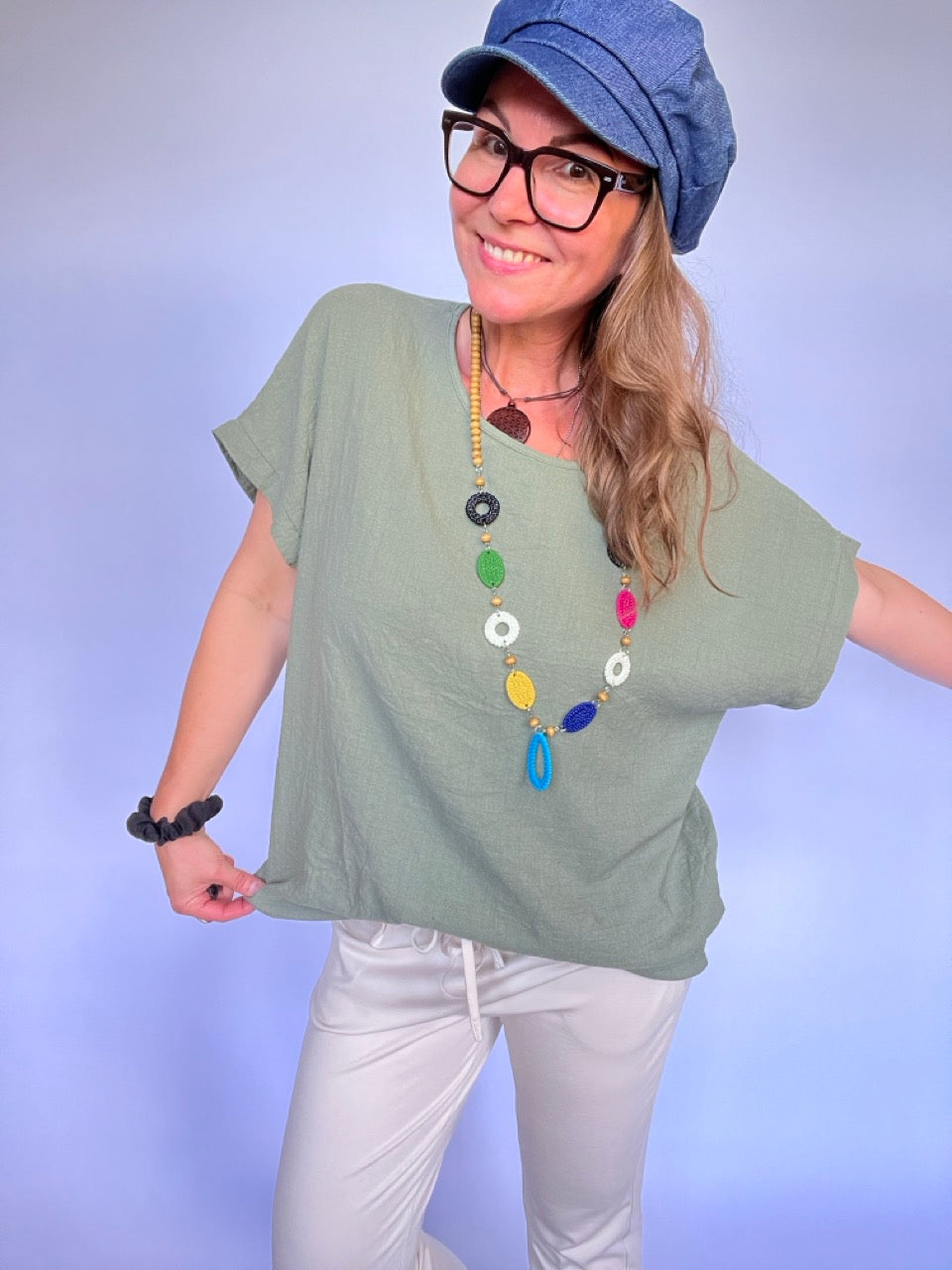 Shirt Schmuckstück mit Kette! Olive Grün