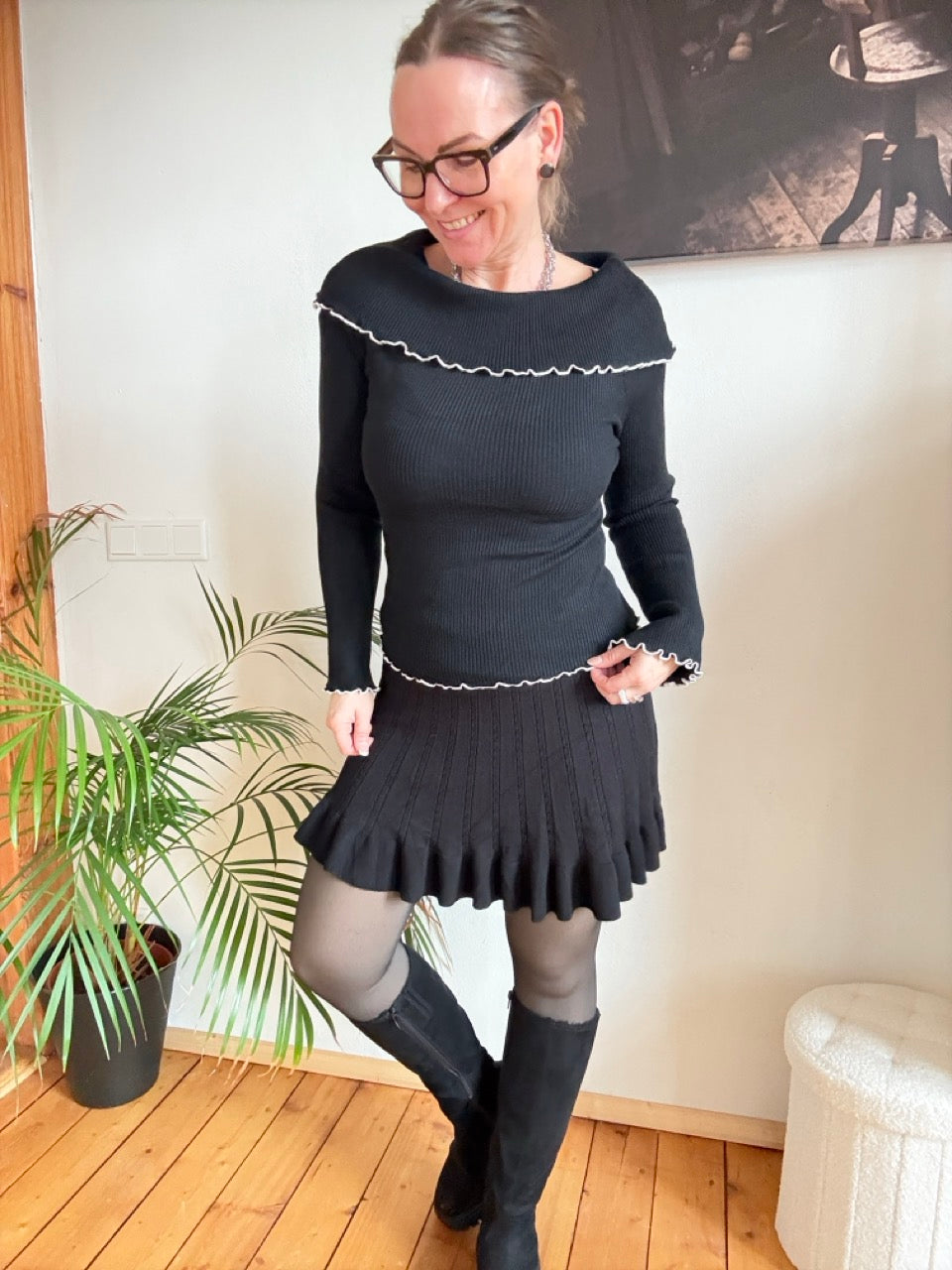 Pulli Carmen Schwarz