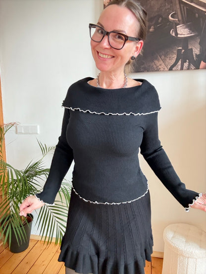 Pulli Carmen Schwarz