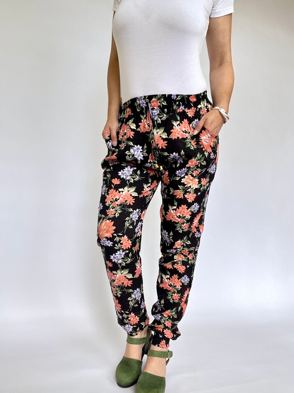 Hose Flower Schwarz