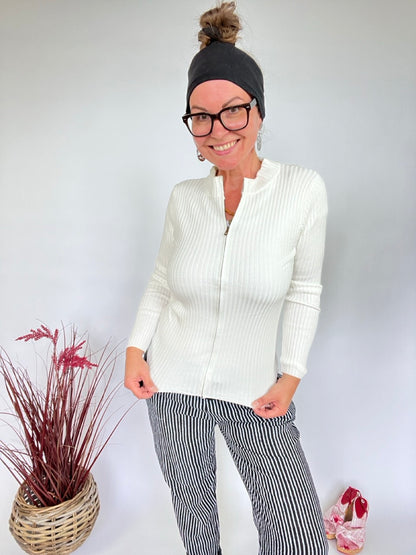 Strickjacke Trina Wollweiß