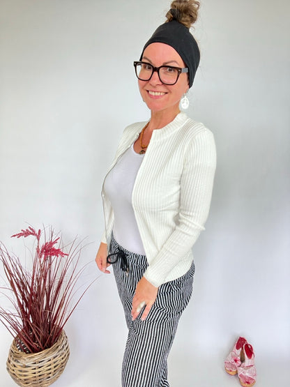 Strickjacke Trina Wollweiß