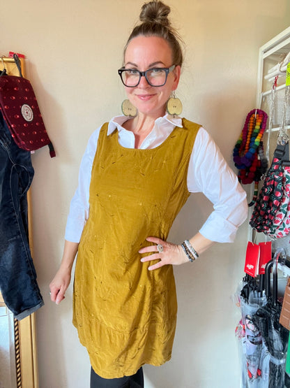 Kleid Zuckersüß Feincord Senfgelb