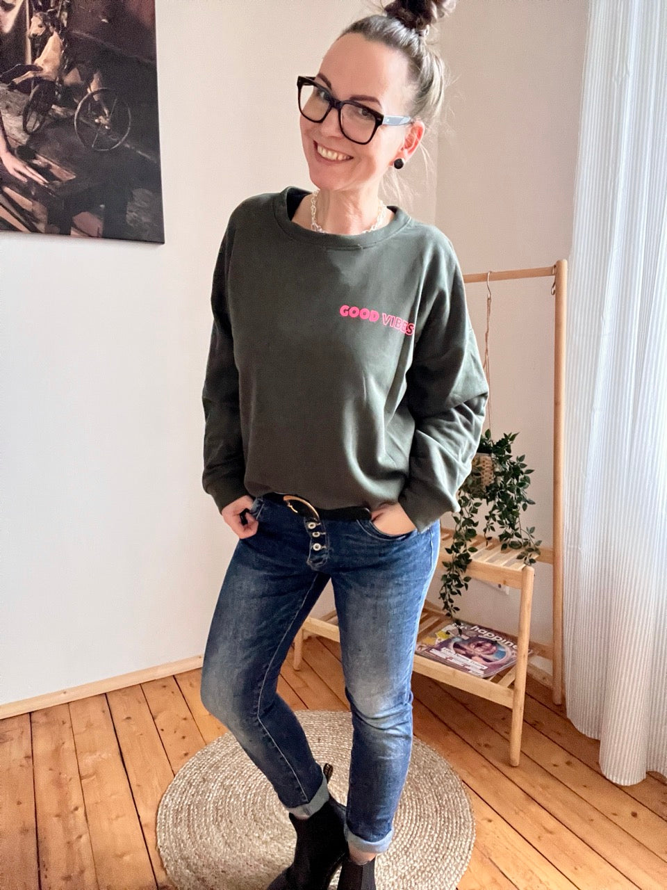 Pulli Good Vibes Olive