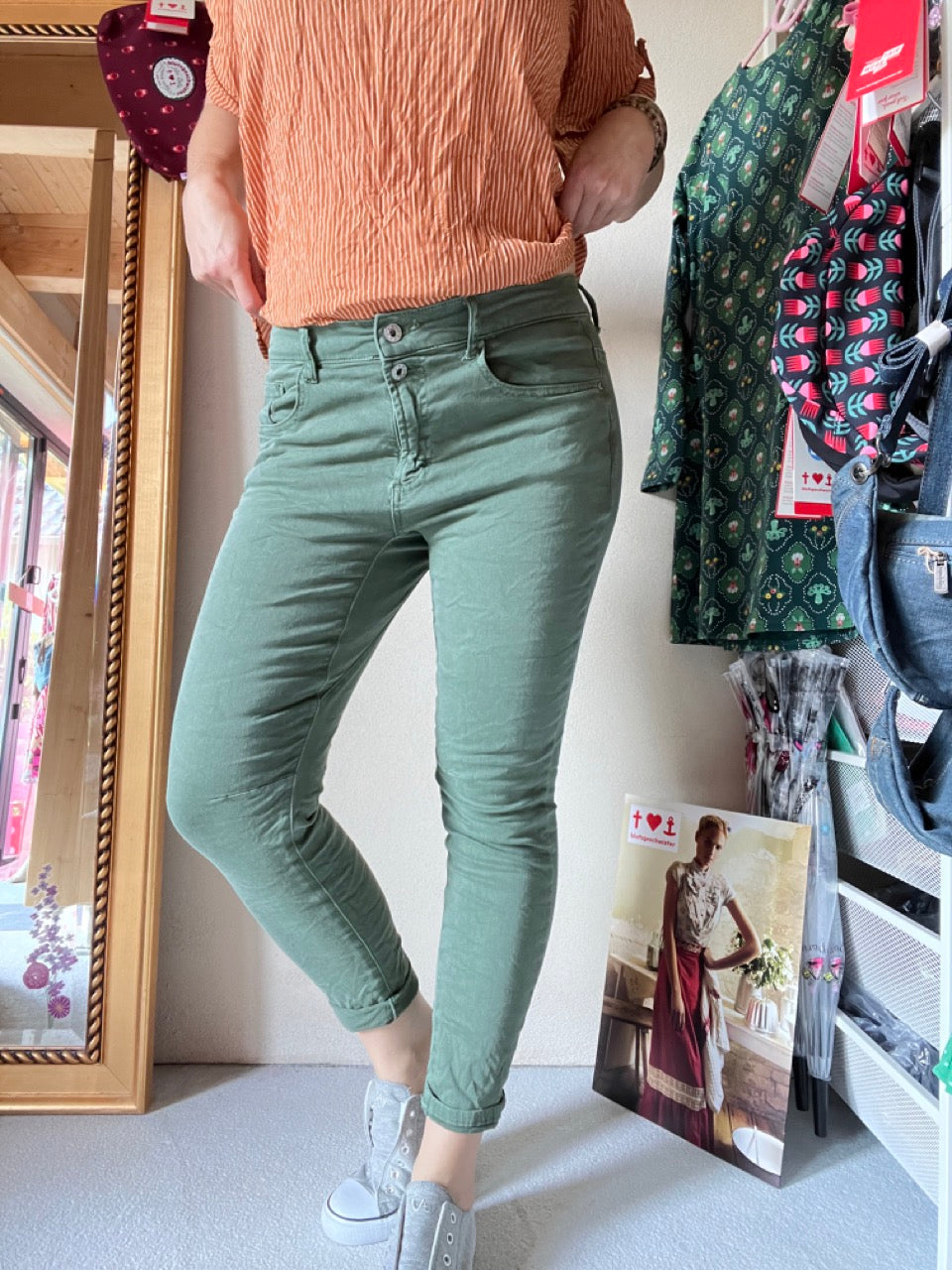 Hose NEU! Jeans Fantastisch Elastisch Olive Grün
