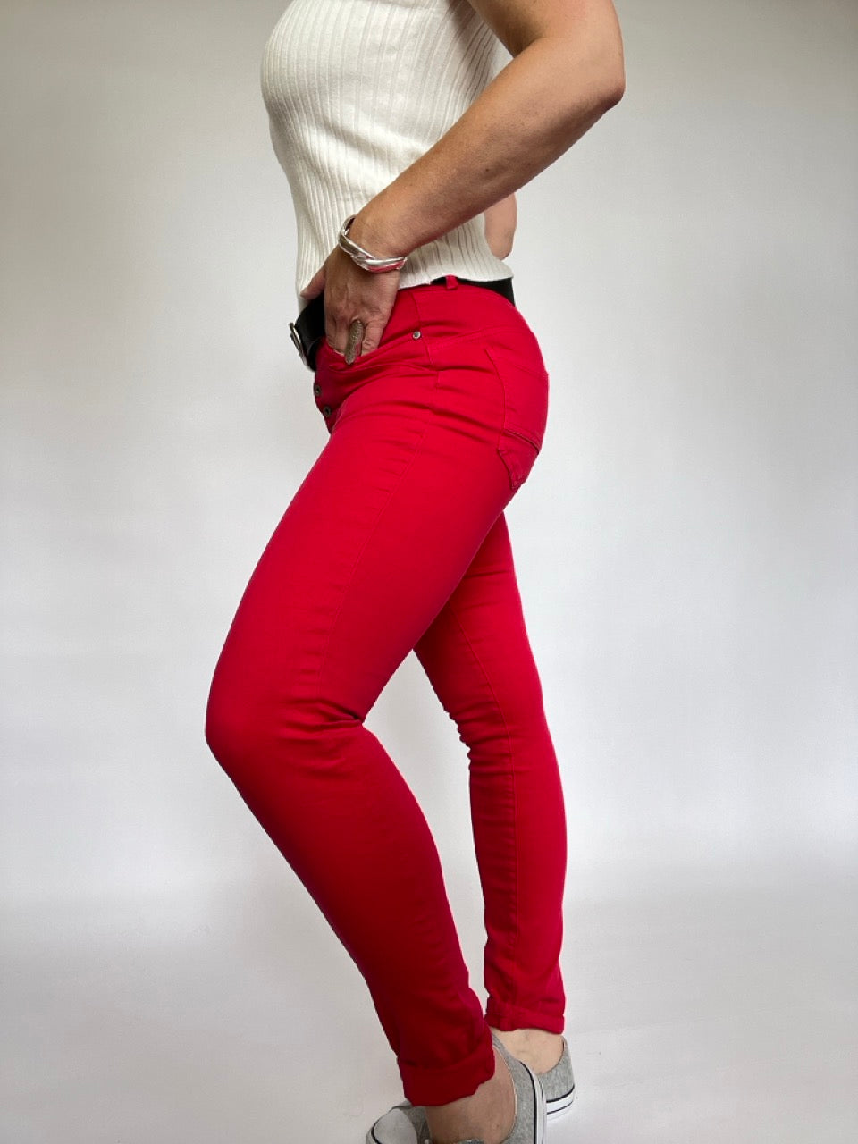 Hose Jeans Fünfknopf Rot