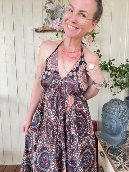 Kleid Mandala Schwarz Flieder