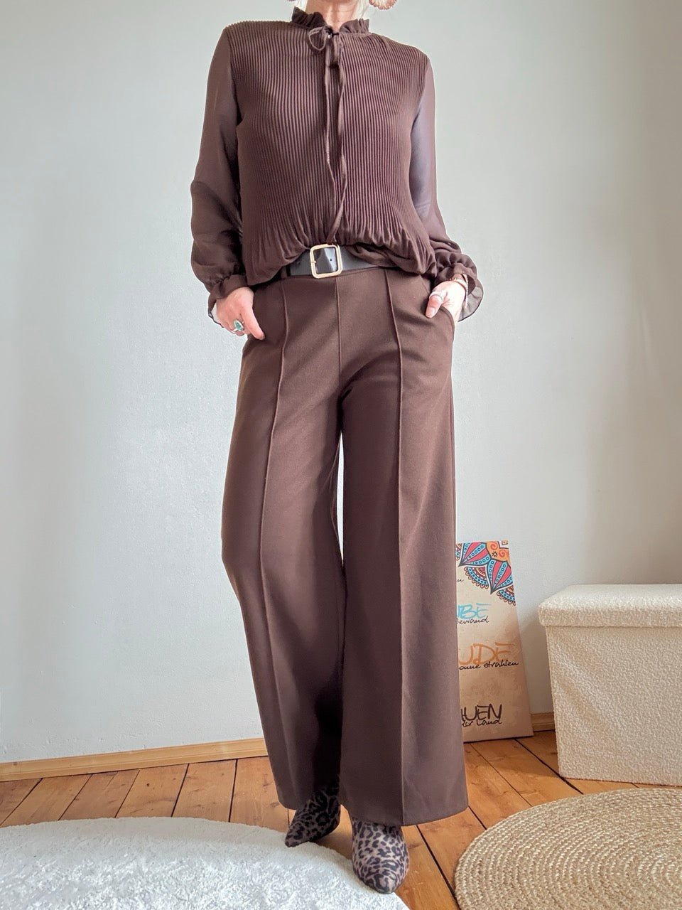 Hose Feinbein Marlen Chocolate mit Gürtel - FROLLEIN KÄTHE Shop