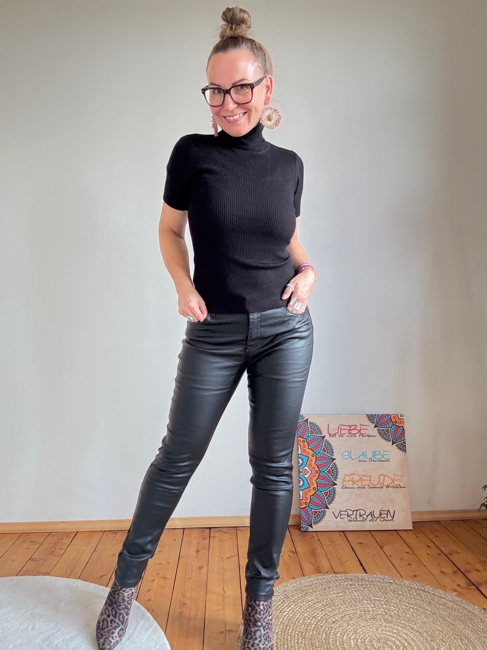Hose Push up Lederimitat Schwarz - FROLLEIN KÄTHE Shop