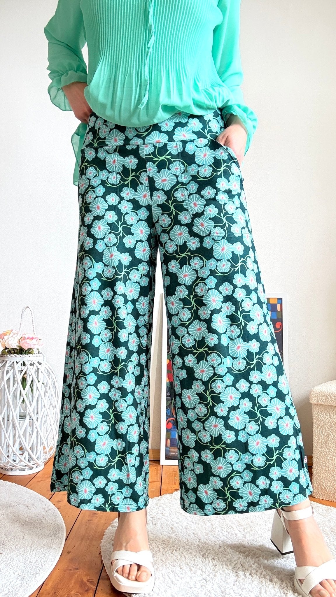 Hose Softe Culotte Flower Blau - FROLLEIN KÄTHE Shop
