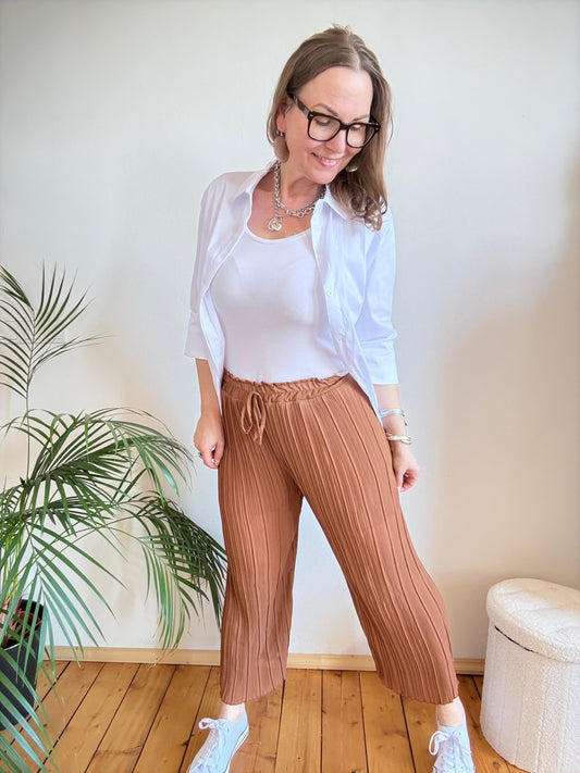 Hose Thea Plissee Nougat - FROLLEIN KÄTHE Shop