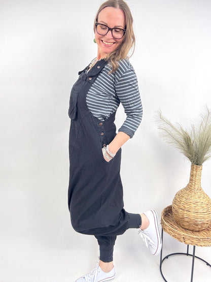 Latzhose Jumpsuit Schwarz - FROLLEIN KÄTHE Shop