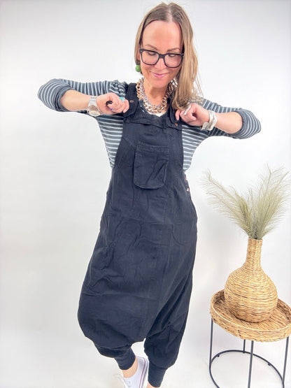 Latzhose Jumpsuit Schwarz - FROLLEIN KÄTHE Shop