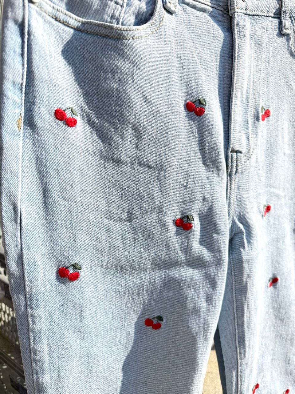 Mom Jeans Cherry - FROLLEIN KÄTHE Shop