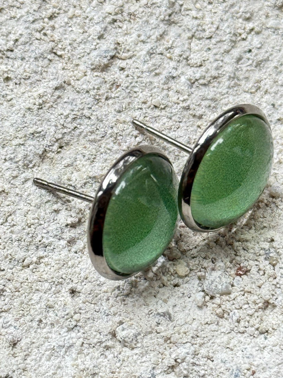 Ohrstecker Edelstahl Kiki Grün Uni 12mm - FROLLEIN KÄTHE Shop