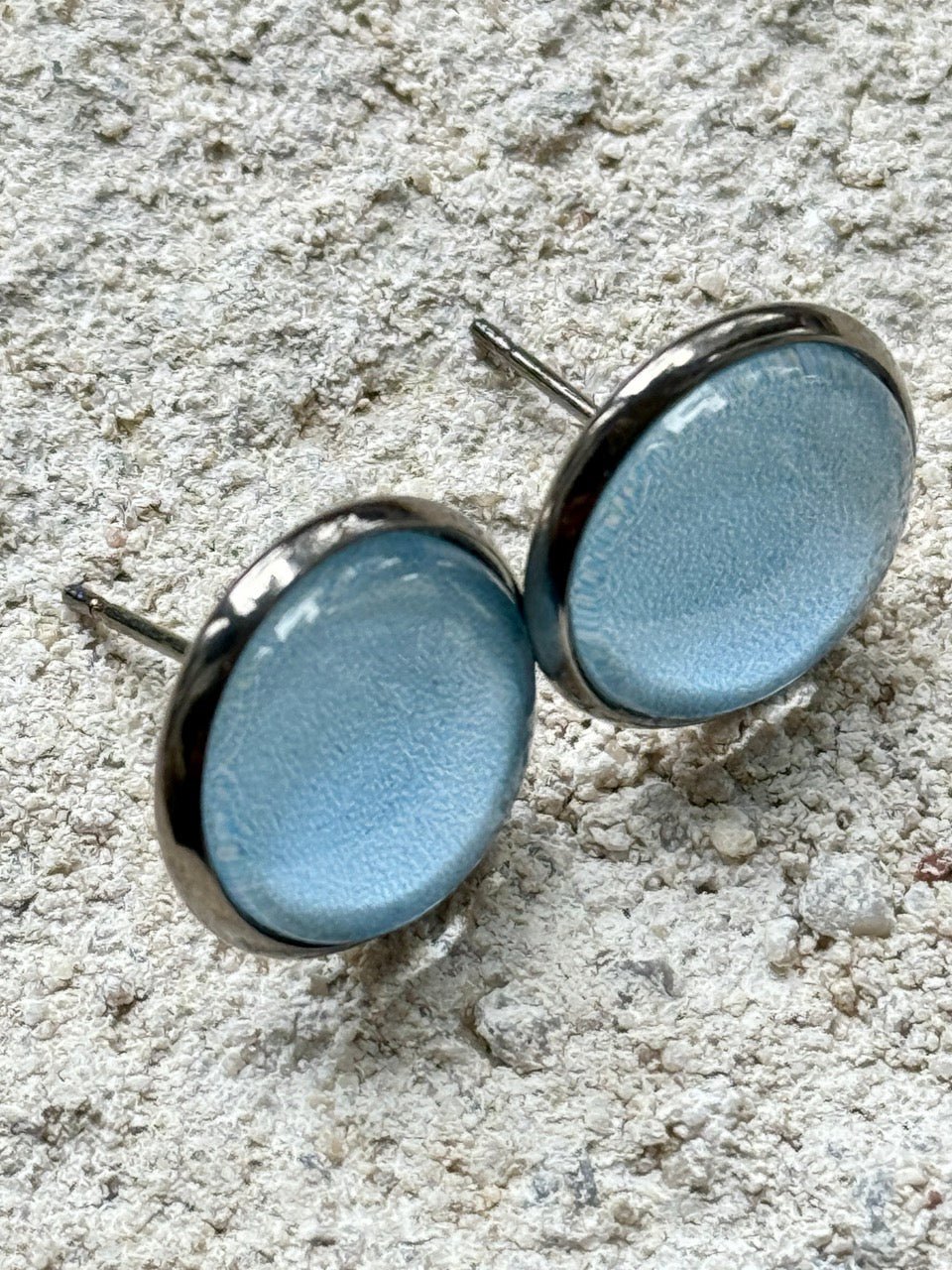 Ohrstecker Edelstahl Kiki Hellblau Uni 12mm - FROLLEIN KÄTHE Shop