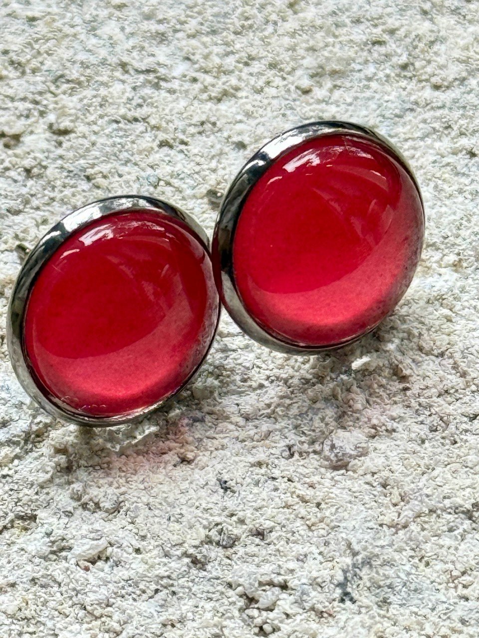 Ohrstecker Edelstahl Kiki Rot Uni 12mm - FROLLEIN KÄTHE Shop