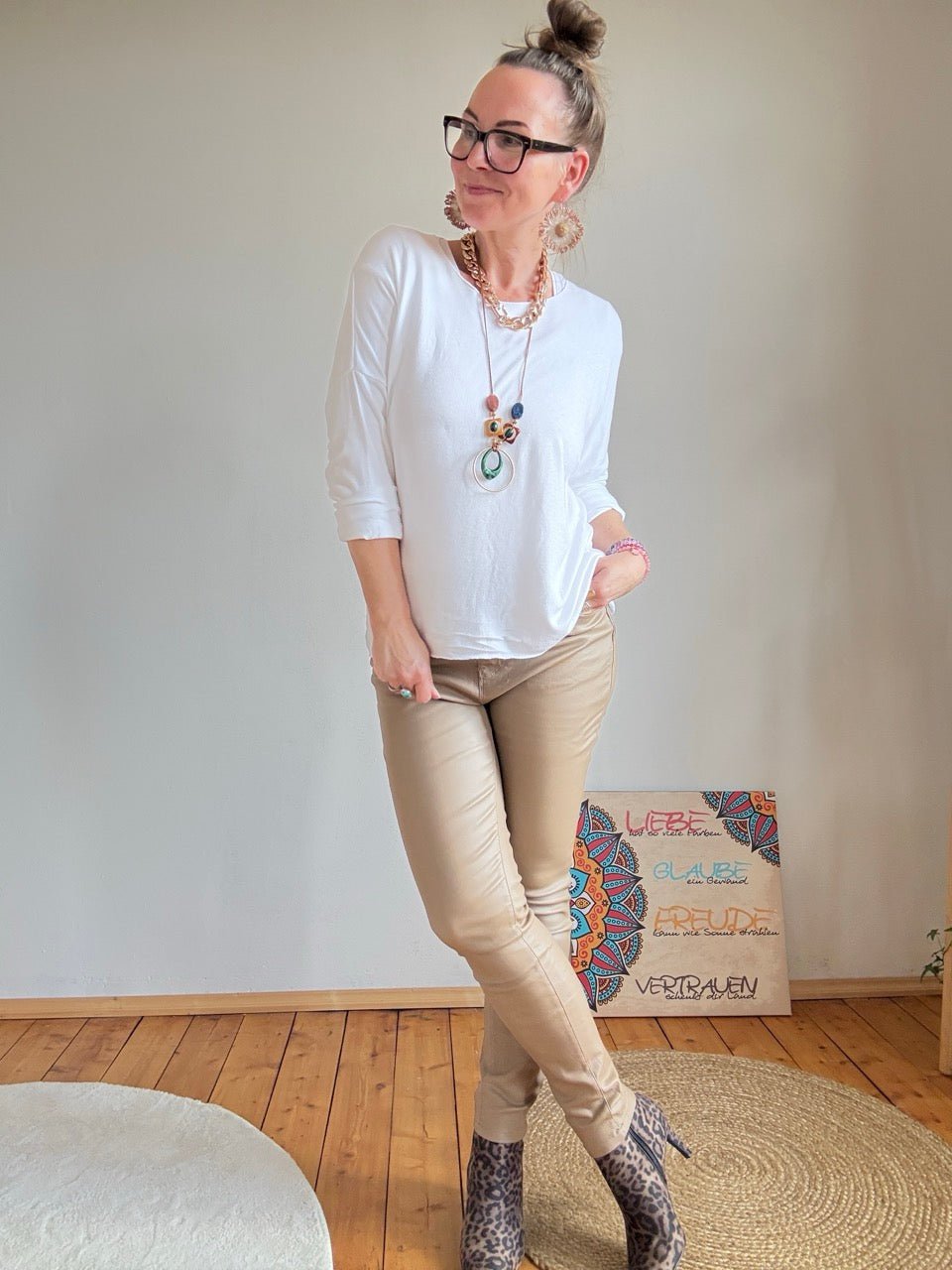 Pulli Bella Weiß mit Kette - FROLLEIN KÄTHE Shop