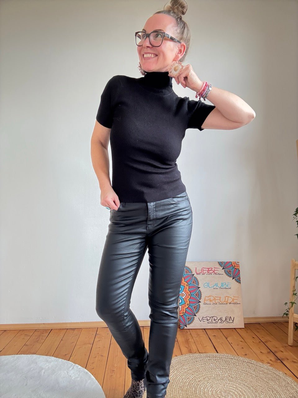 Pulli Thea Immerschön Schwarz - FROLLEIN KÄTHE Shop