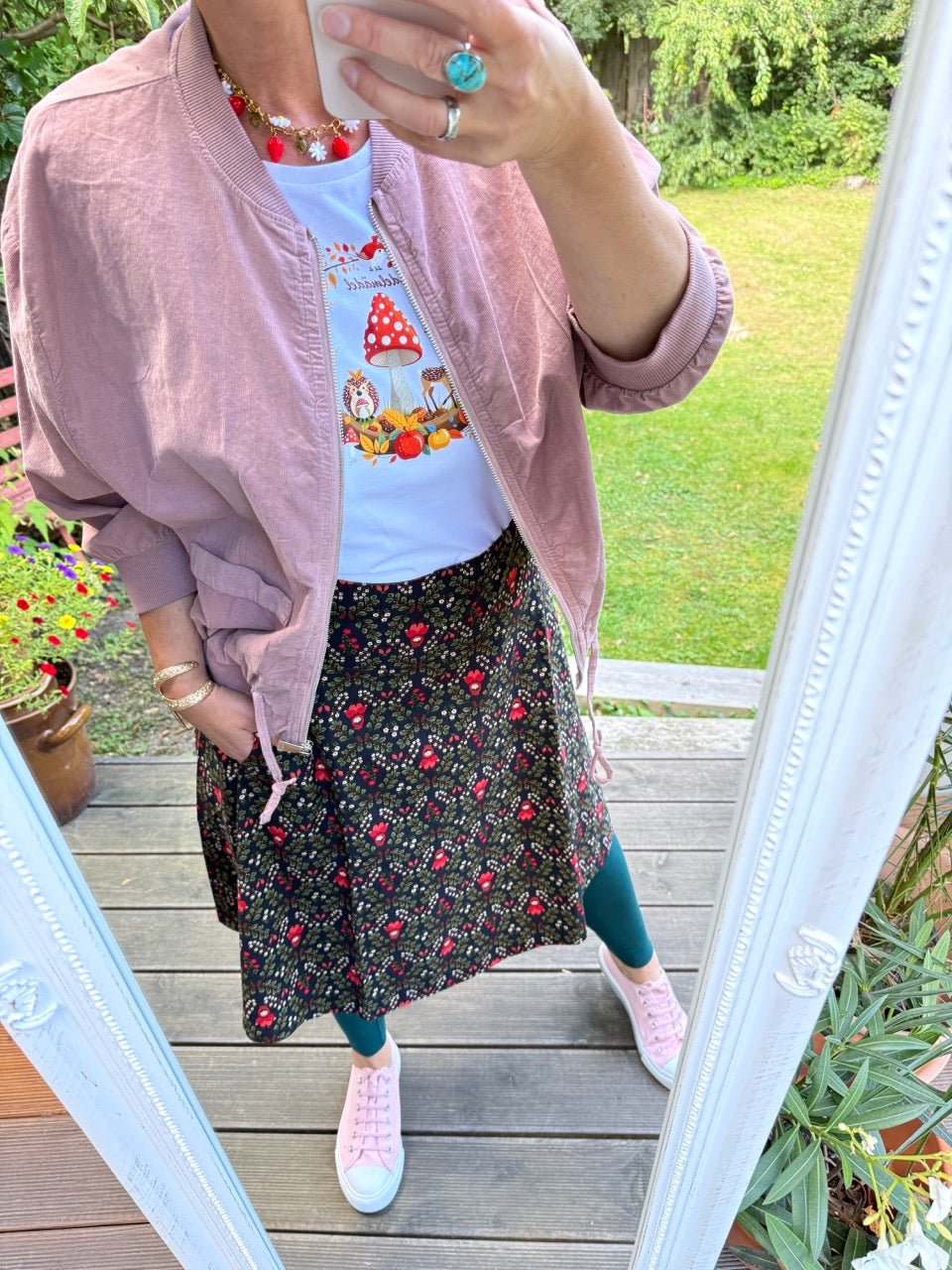 Rock Rose Hip Schwarz - FROLLEIN KÄTHE Shop