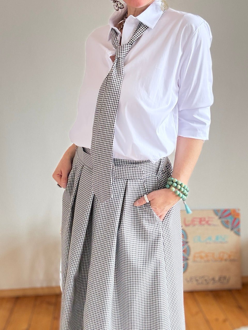 Rock Theresa mit Gürtel Schwarz / Weiß Karo - FROLLEIN KÄTHE Shop