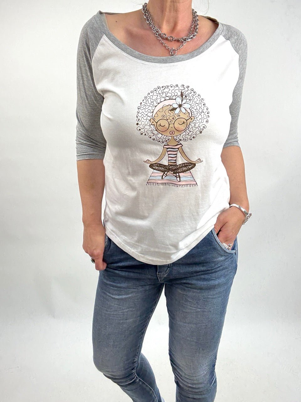 Shirt Edelmädel Meditation 2 Farbig - FROLLEIN KÄTHE Shop