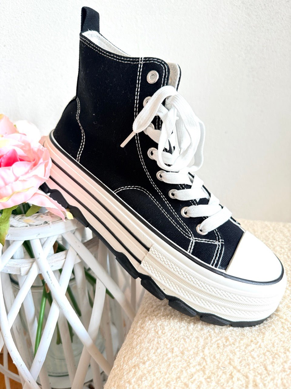 Sneaker Schwarz / High Top Sneaker - FROLLEIN KÄTHE Shop