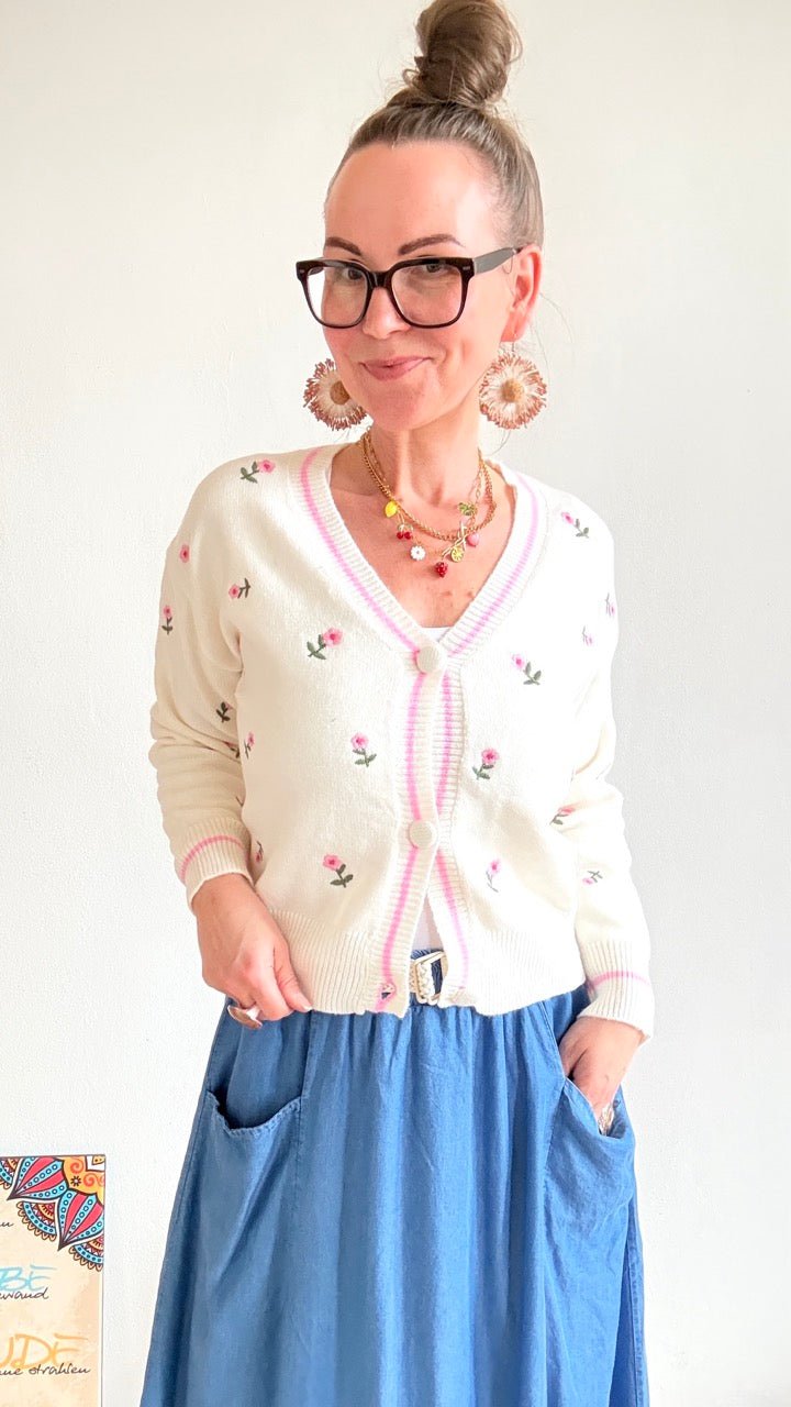 Strickjacke Blütezeit Weiß - FROLLEIN KÄTHE Shop
