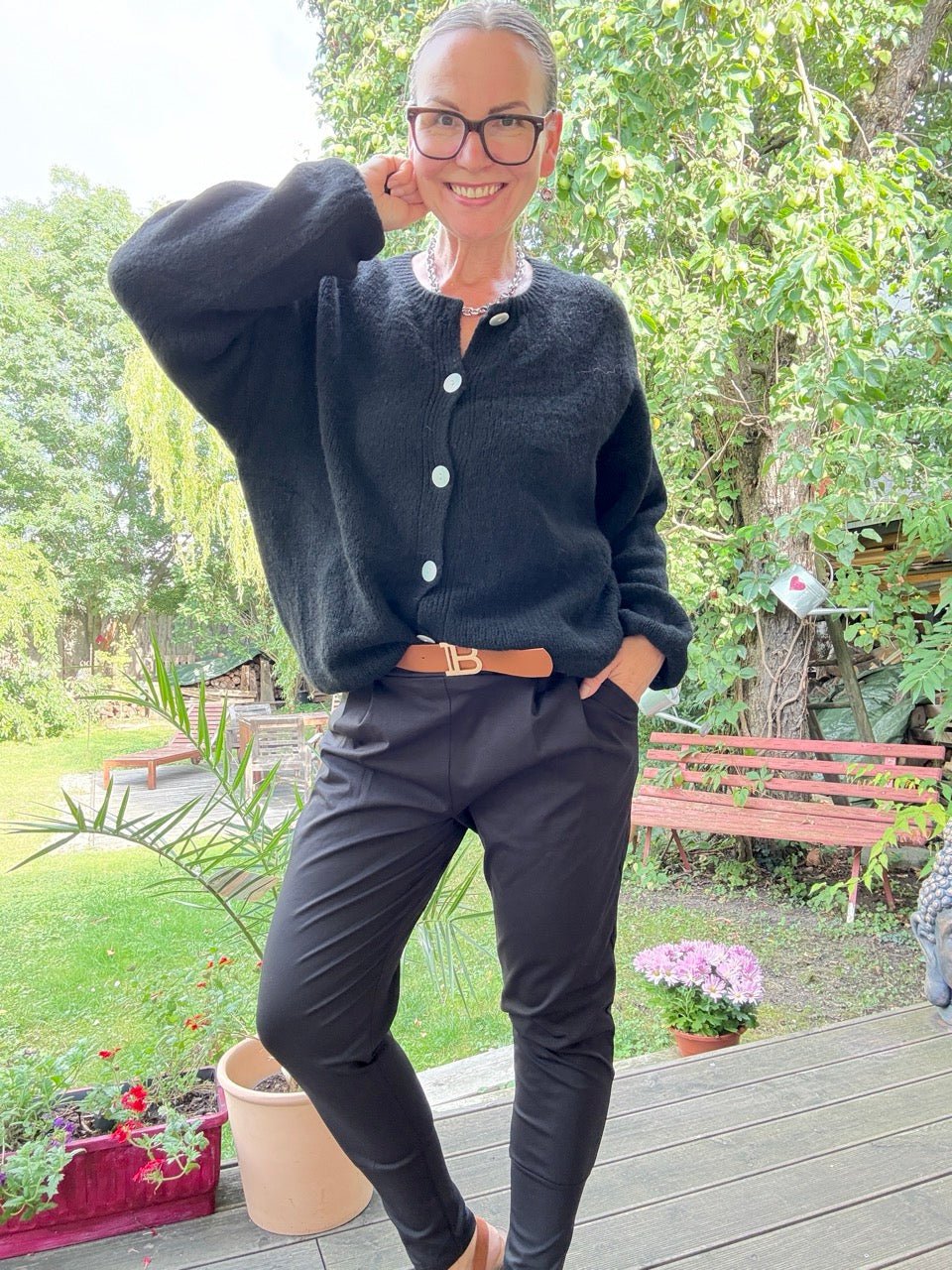 Strickjacke Edeljäckchen Schwarz - FROLLEIN KÄTHE Shop