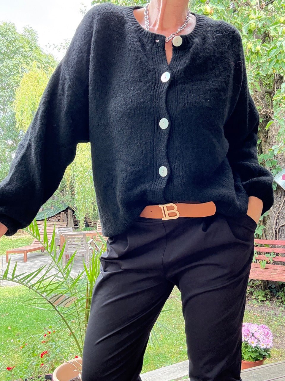 Strickjacke Edeljäckchen Schwarz - FROLLEIN KÄTHE Shop