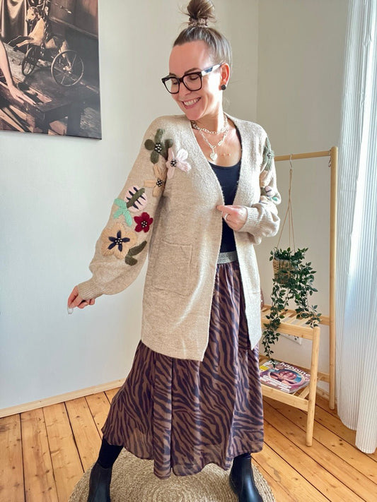 Strickjacke Flora Taupe - FROLLEIN KÄTHE Shop