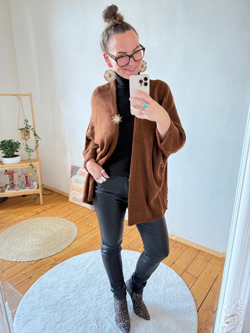 Strickjacke Katjuschka Chocolate - FROLLEIN KÄTHE Shop