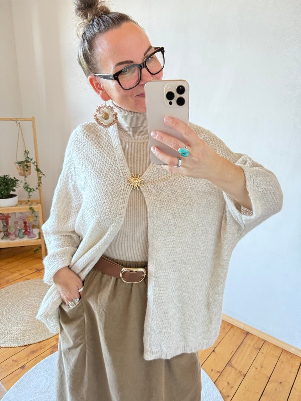 Strickjacke Katjuschka Wollweiß - FROLLEIN KÄTHE Shop