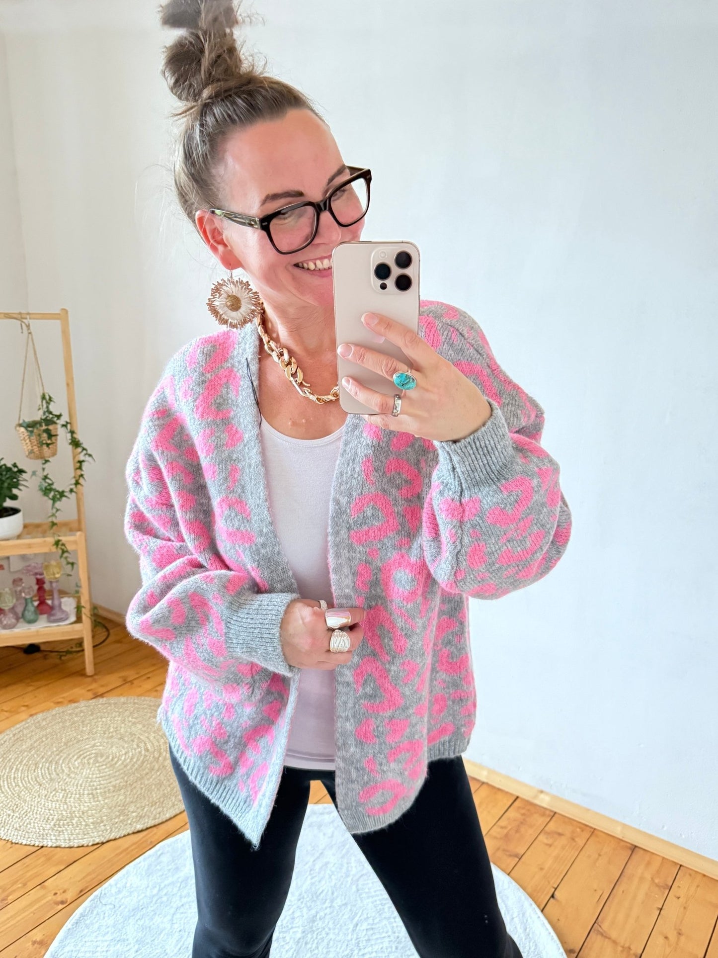 Strickjacke Nice Day Leo Silbergrau Rosa - FROLLEIN KÄTHE Shop
