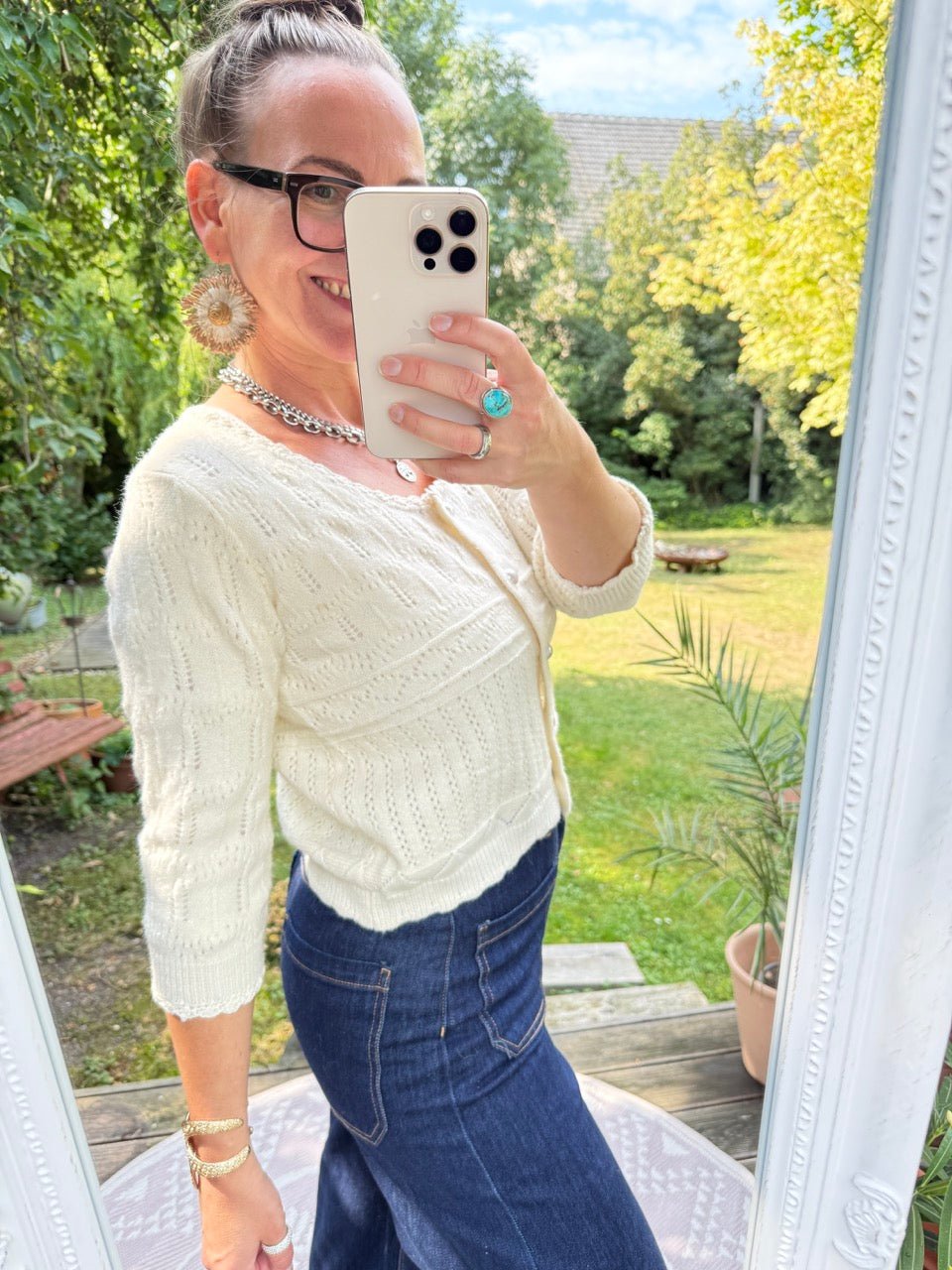 Strickjacke Rosenzauber Wollweiß - FROLLEIN KÄTHE Shop