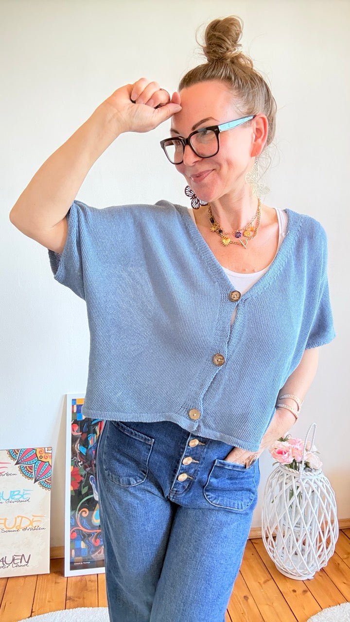 Strickjacke Sunny Jeansblau - FROLLEIN KÄTHE Shop