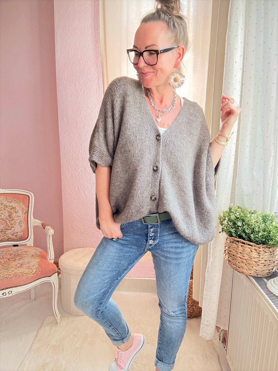 Strickjacke Wohlfühlwunder Milchkaffee - FROLLEIN KÄTHE Shop