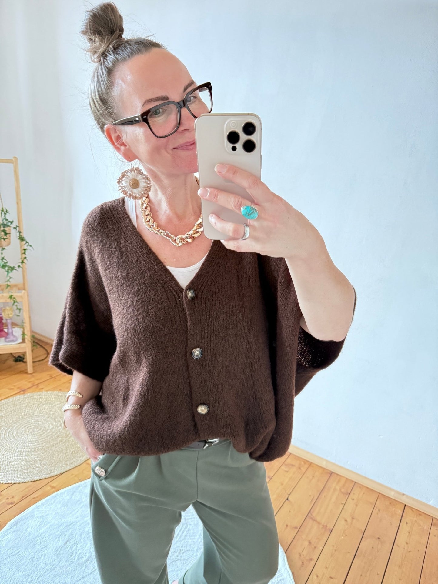 Strickjacke Wohlfühlwunder Schoko - FROLLEIN KÄTHE Shop