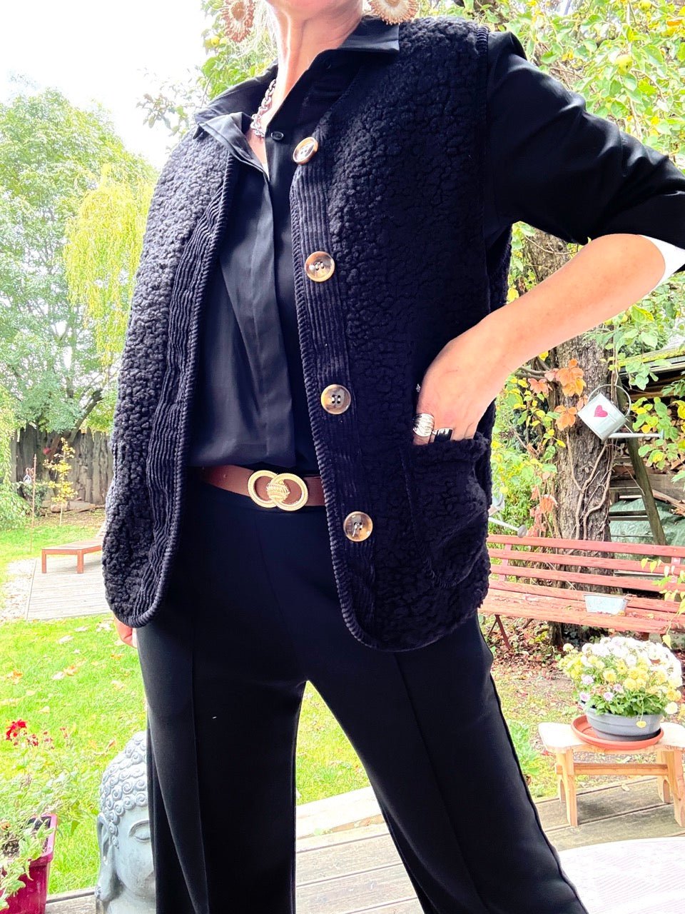 Weste Wally Schwarz - FROLLEIN KÄTHE Shop