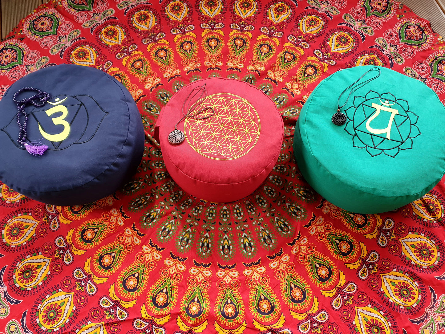 Stirnchakra Meditationskissen mit Buchweizen gefüllt 36 x 15cm Blau